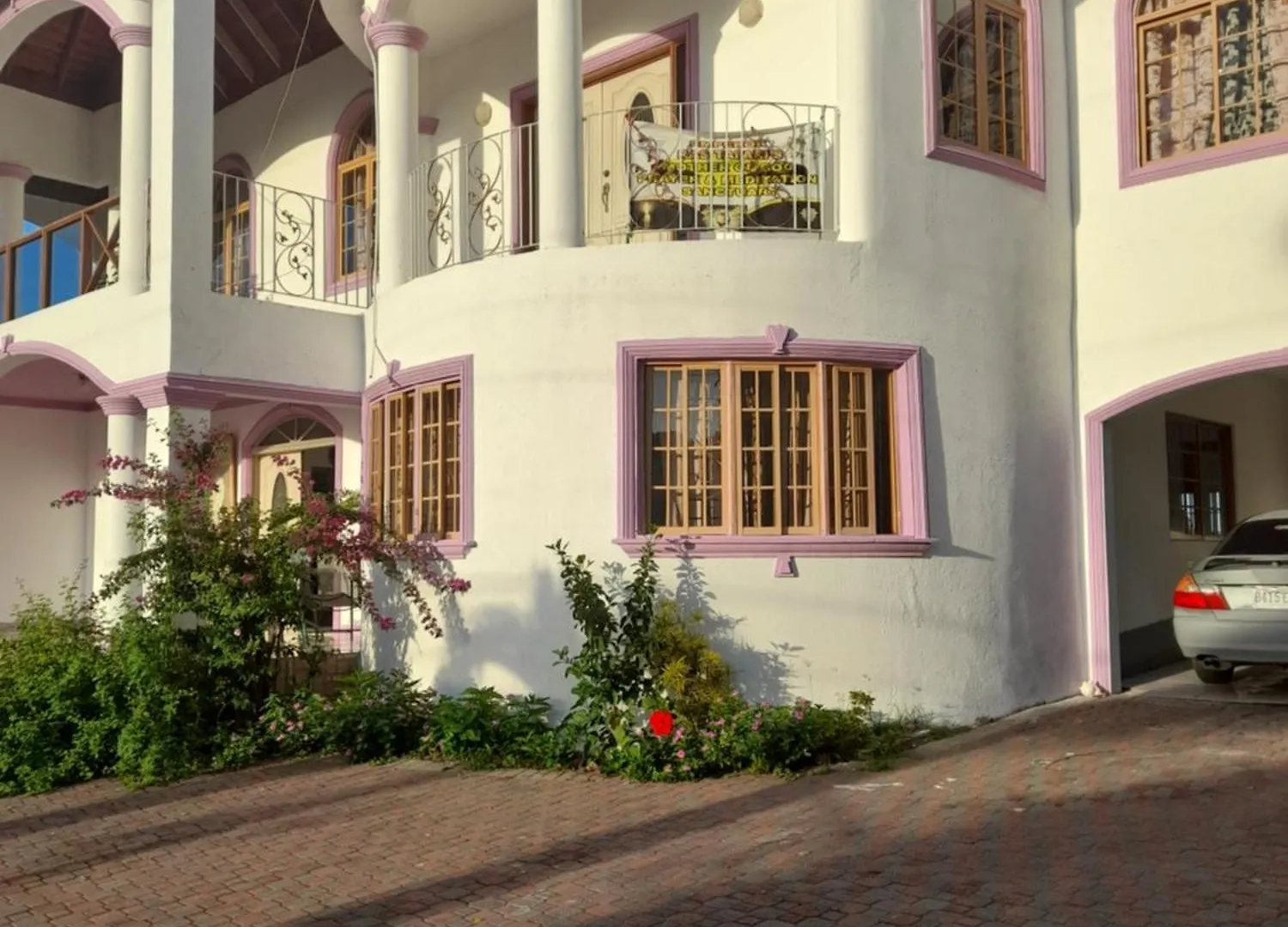 Sweetsop Jamaica Apartment Montego Bay Homestay